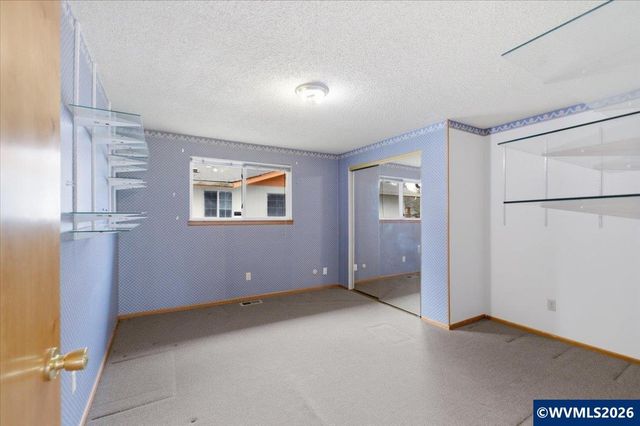 1435 Elm St, Sweet Home, OR 97386