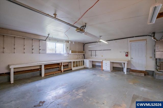 1435 Elm St, Sweet Home, OR 97386