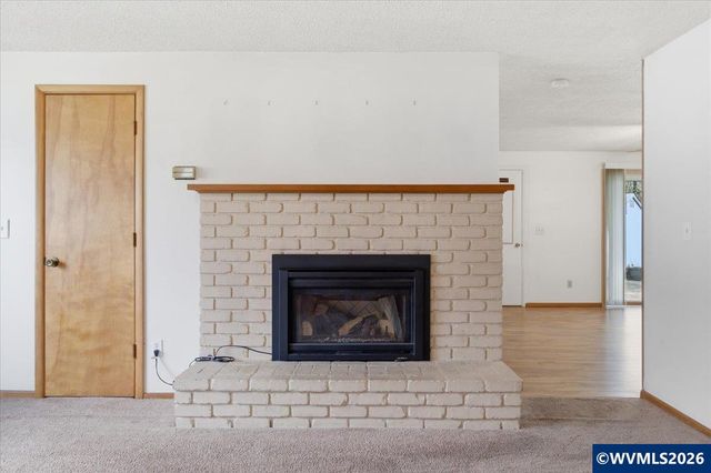 1435 Elm St, Sweet Home, OR 97386