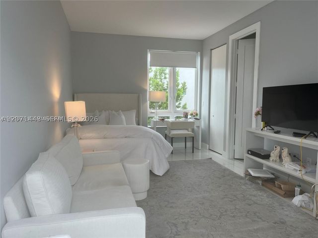 10330 NW 66 Street 0, Doral, FL 33178
