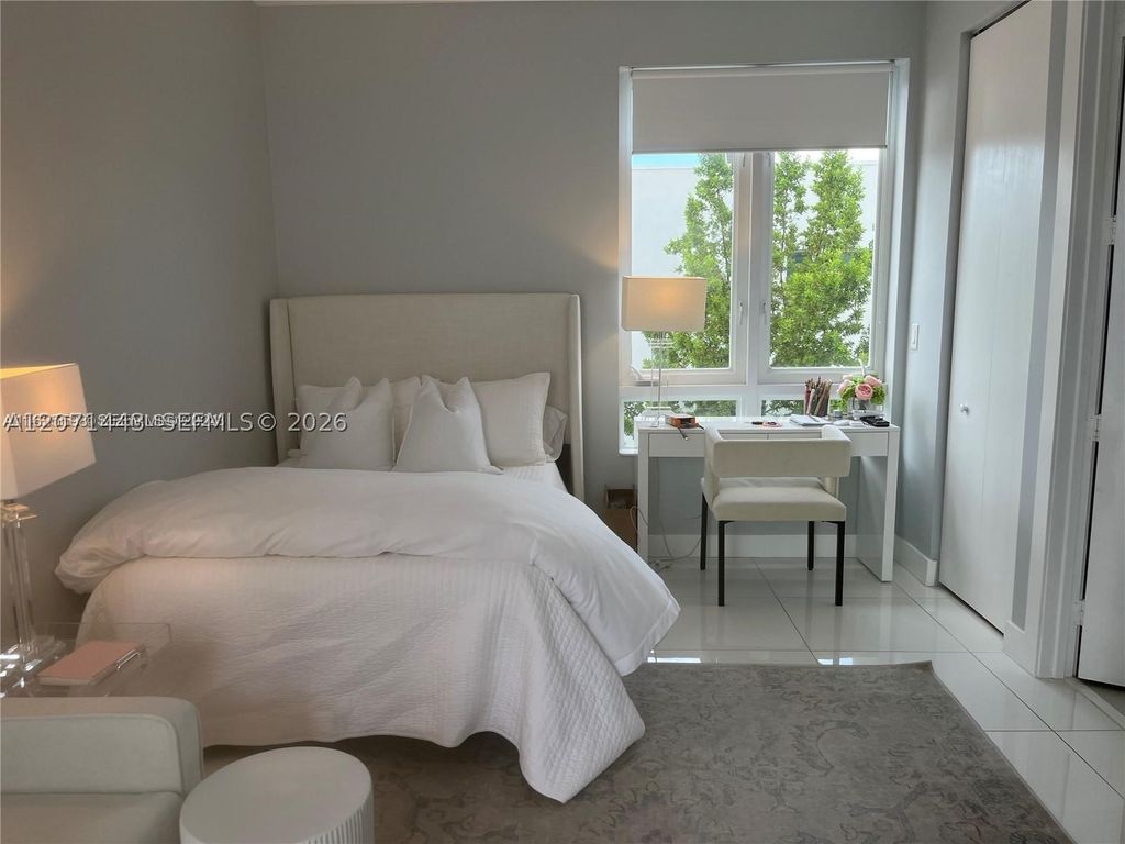 10330 NW 66 Street 0, Doral, FL 33178