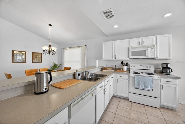 355 HIGH POINT DRIVE, Davenport, FL 33837