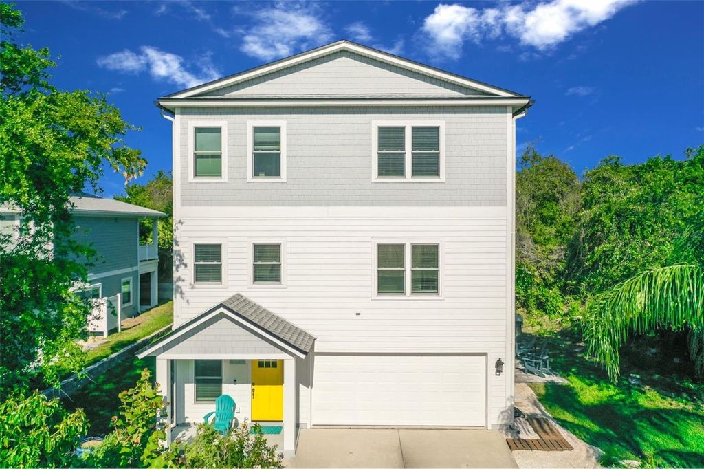 Image 3 of property listing at 5124 OSCEOLA AVENUE, St Augustine, FL 32080