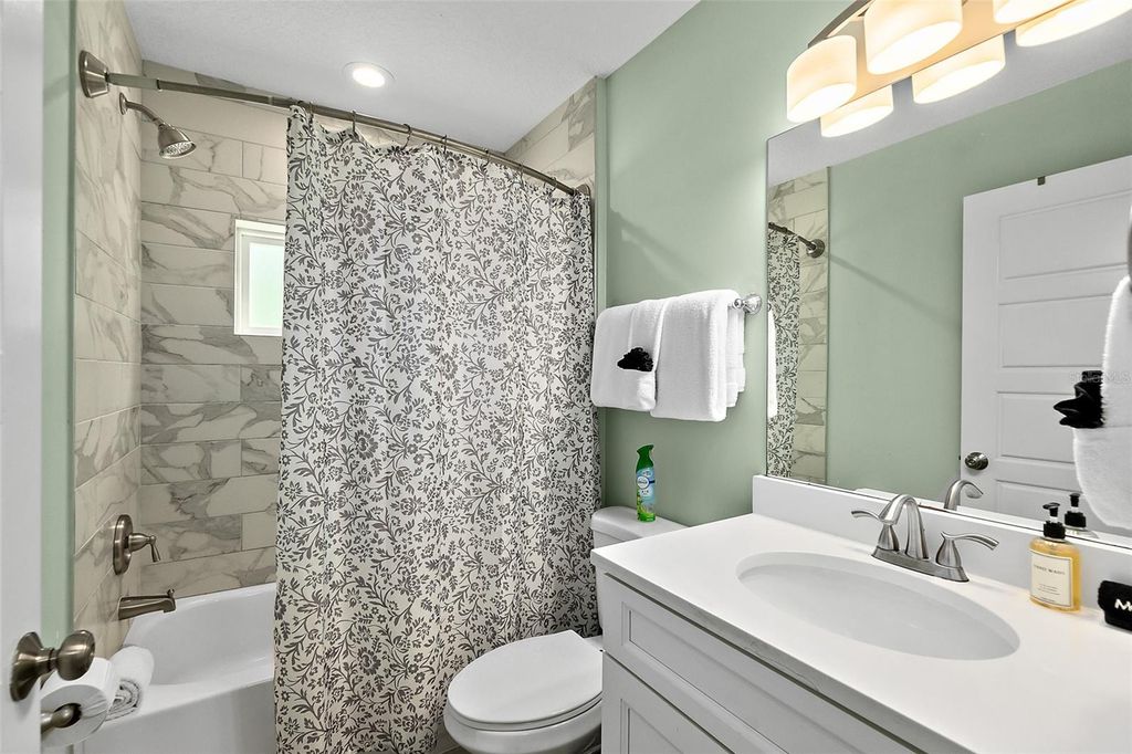 Image 41 of property listing at 5124 OSCEOLA AVENUE, St Augustine, FL 32080