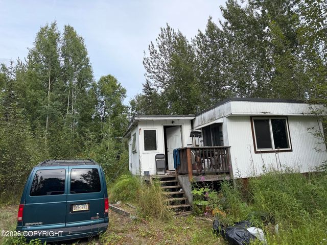 13501 E Soapstone Road, Palmer, AK 99645