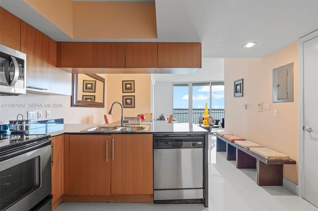 1750 N Bayshore Dr 3901, Miami, FL 33132