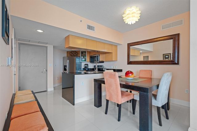 1750 N Bayshore Dr 3901, Miami, FL 33132