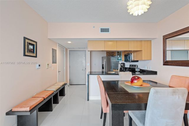 1750 N Bayshore Dr 3901, Miami, FL 33132