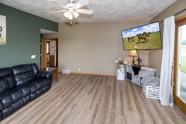 N10454 County Road V, Mayville, WI 53050
