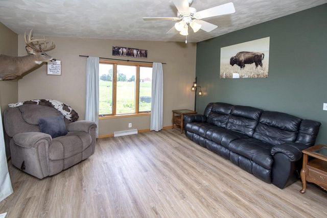 N10454 County Road V, Mayville, WI 53050