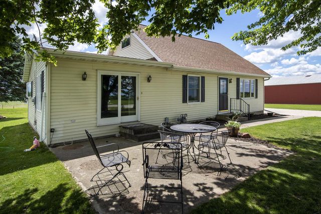 N10454 County Road V, Mayville, WI 53050