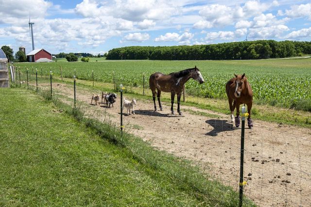 N10454 County Road V, Mayville, WI 53050
