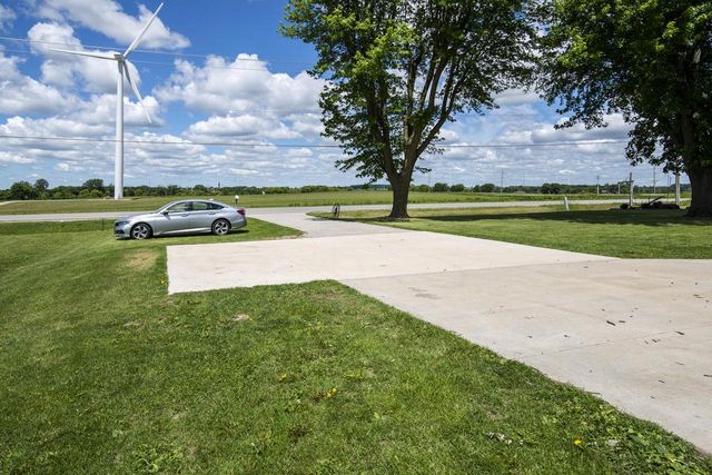 N10454 County Road V, Mayville, WI 53050