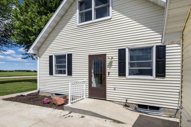 N10454 County Road V, Mayville, WI 53050