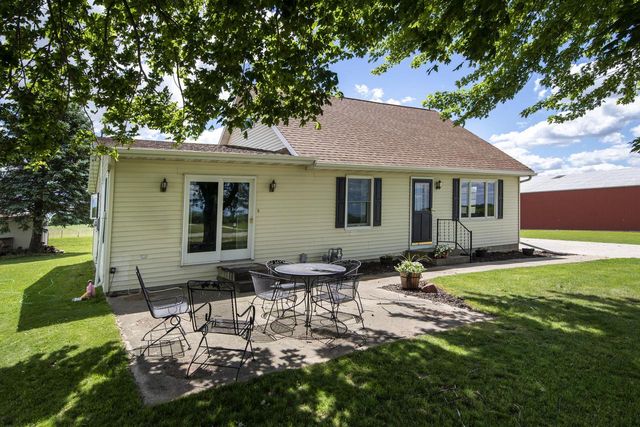 N10454 County Road V, Mayville, WI 53050