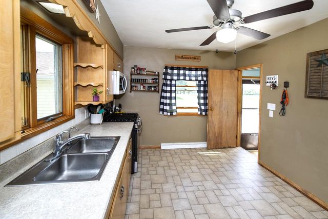 N10454 County Road V, Mayville, WI 53050
