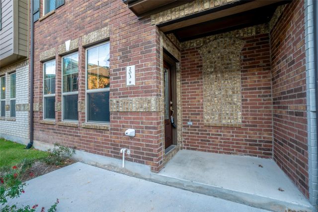 7220 Wyoming Springs DR 203, Round Rock, TX 78681