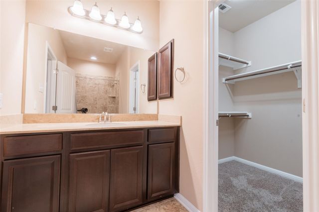 7220 Wyoming Springs DR 203, Round Rock, TX 78681