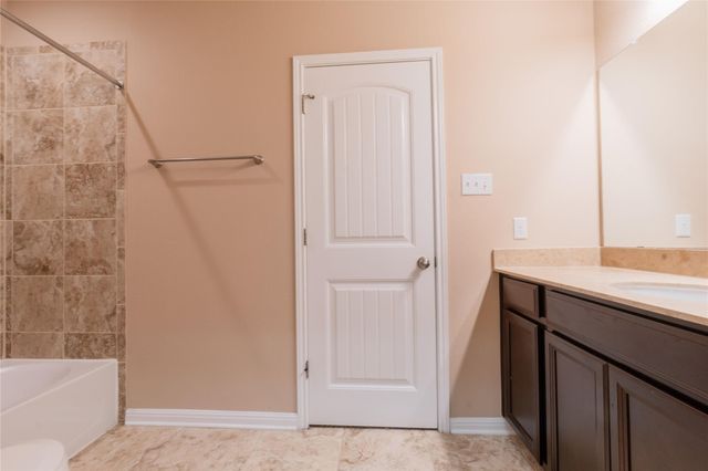 7220 Wyoming Springs DR 203, Round Rock, TX 78681