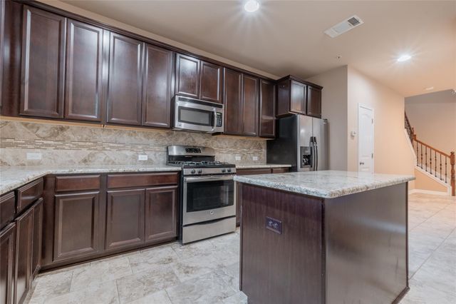 7220 Wyoming Springs DR 203, Round Rock, TX 78681