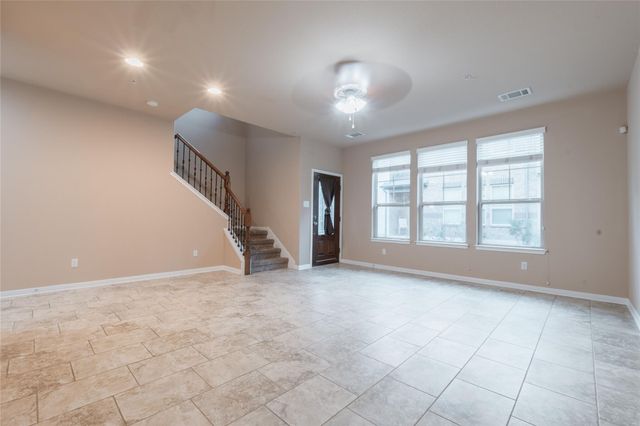 7220 Wyoming Springs DR 203, Round Rock, TX 78681
