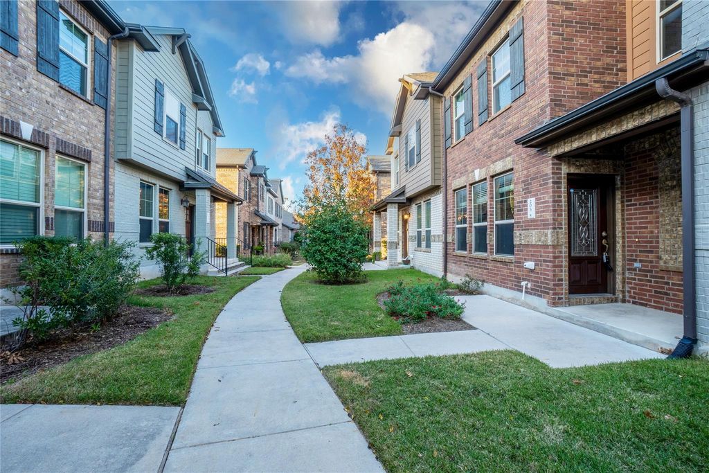 7220 Wyoming Springs DR 203, Round Rock, TX 78681