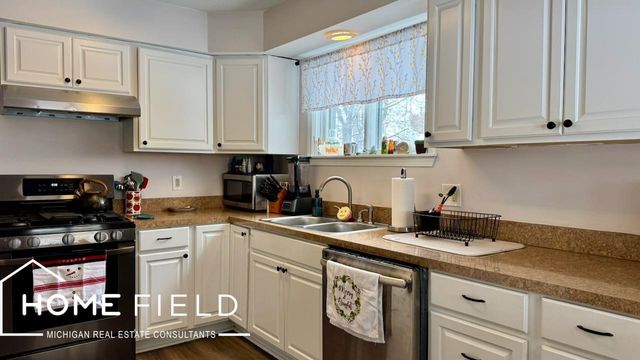 719 N Saginaw Street, Owosso, MI 48867