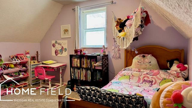 719 N Saginaw Street, Owosso, MI 48867