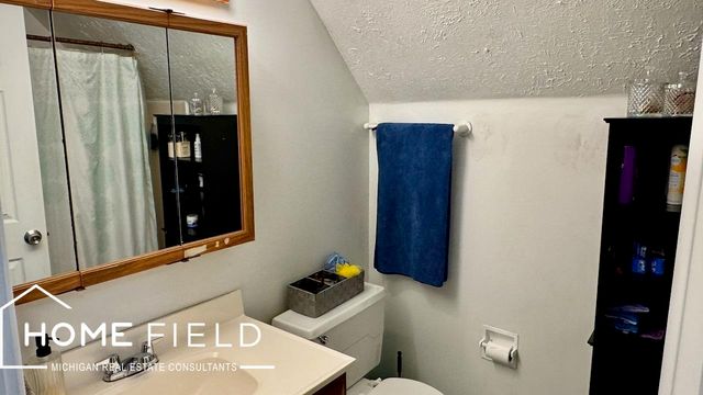 719 N Saginaw Street, Owosso, MI 48867