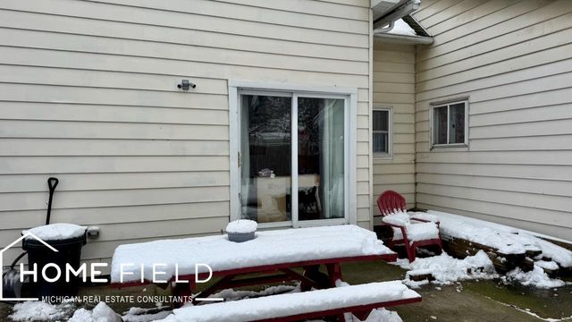 719 N Saginaw Street, Owosso, MI 48867