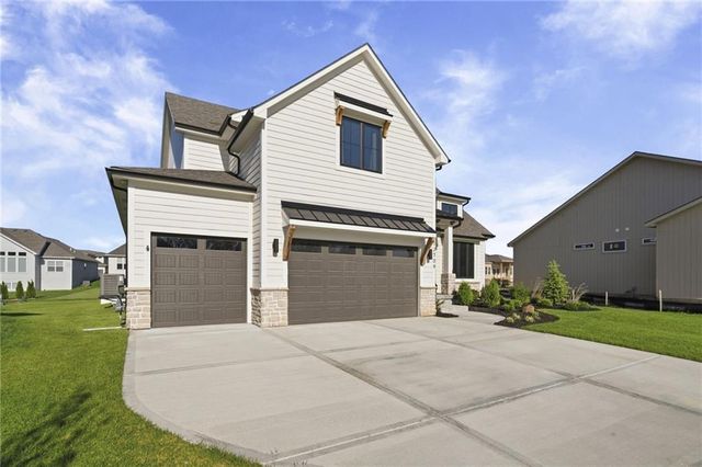 12709 W 174th Street, Overland Park, KS 66221