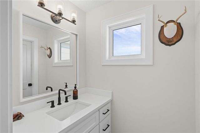 12709 W 174th Street, Overland Park, KS 66221
