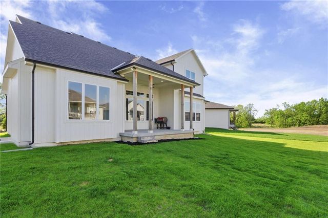 12709 W 174th Street, Overland Park, KS 66221