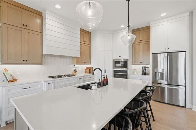 12709 W 174th Street, Overland Park, KS 66221
