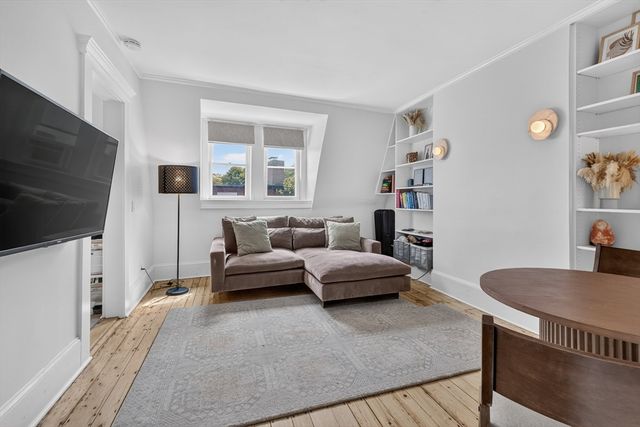 24 Harvard St 4, Boston, MA 02129