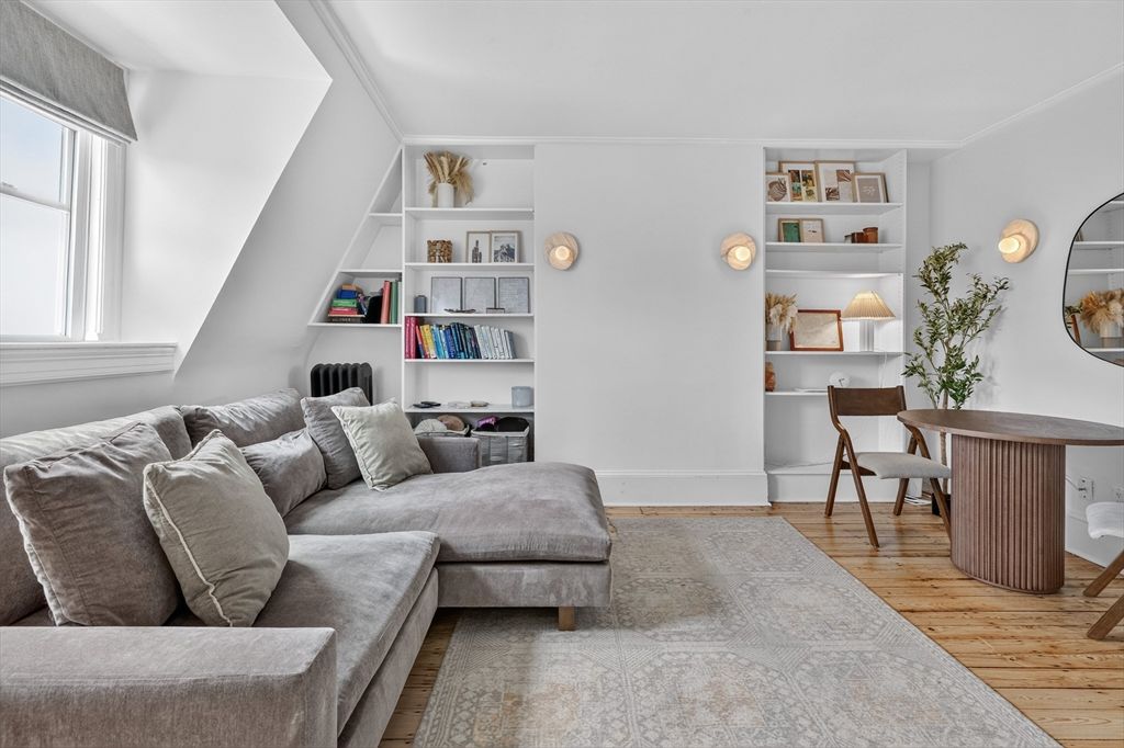 24 Harvard St 4, Boston, MA 02129