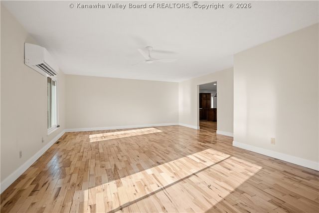 1909 Garretts Bend Road, Sod, WV 25564