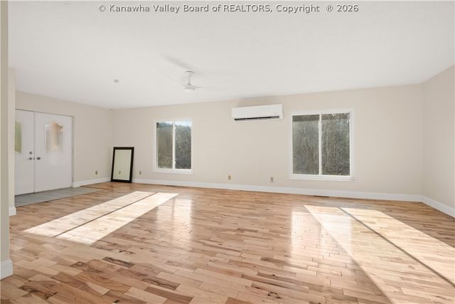 1909 Garretts Bend Road, Sod, WV 25564