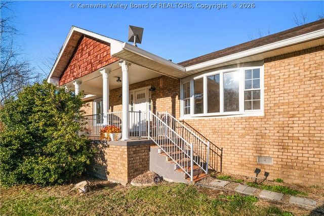 1909 Garretts Bend Road, Sod, WV 25564