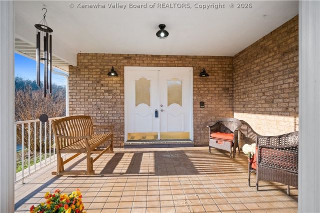 1909 Garretts Bend Road, Sod, WV 25564