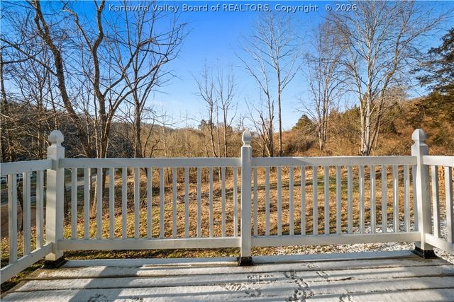 1909 Garretts Bend Road, Sod, WV 25564