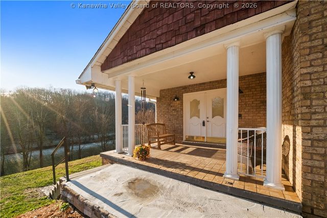 1909 Garretts Bend Road, Sod, WV 25564