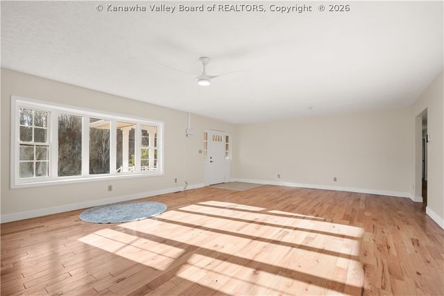 1909 Garretts Bend Road, Sod, WV 25564