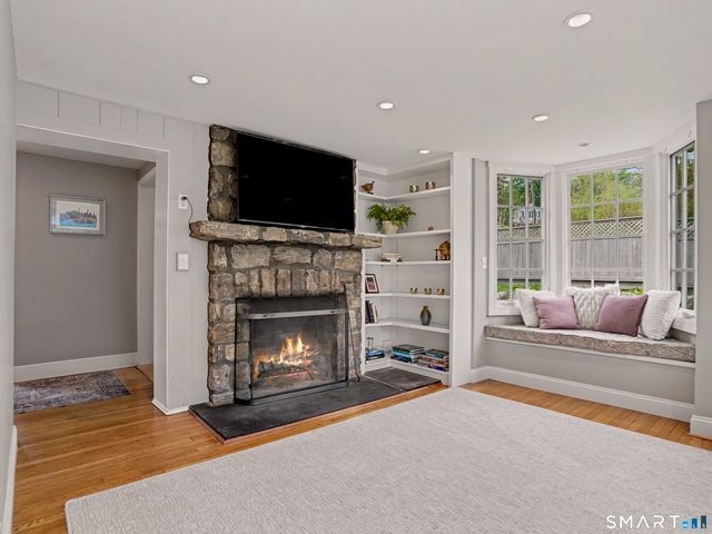 105 Ivy Hill Road, Ridgefield, CT 06877
