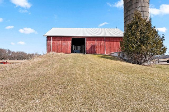 W444 CARLSON LANE, Oconto Falls, WI 54154