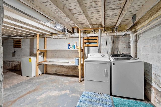 W444 CARLSON LANE, Oconto Falls, WI 54154