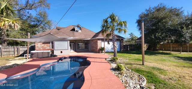 17139 Fenton Dedeaux Road, Kiln, MS 39556