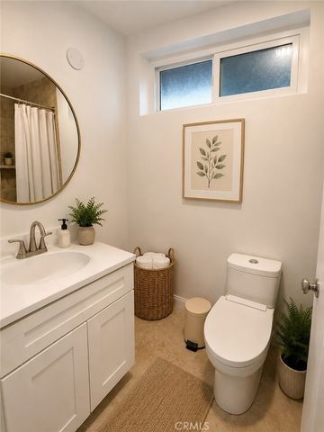 1519 W 37th, Los Angeles, CA 90018