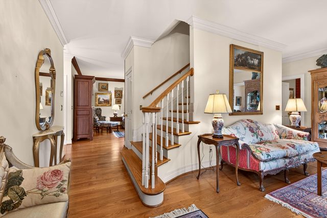 1213 Taborlake Cove, Lexington, KY 40502