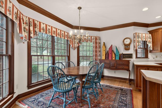 1213 Taborlake Cove, Lexington, KY 40502